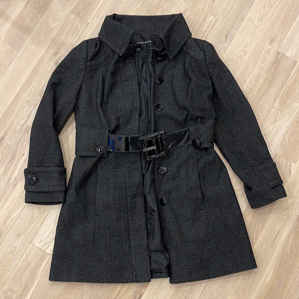 Women’s Zara basic coat size XL